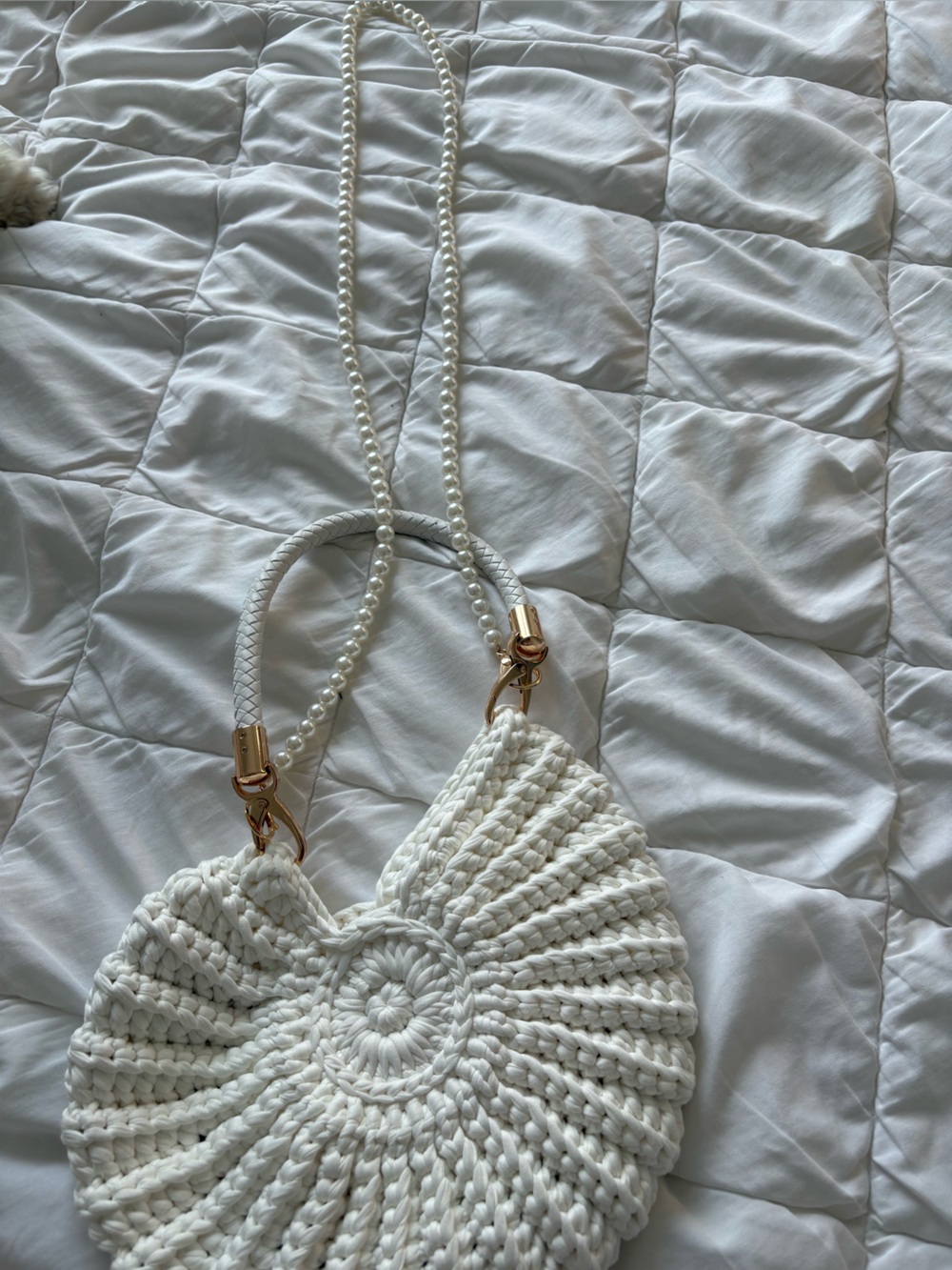 White Crochet Round Crossbody Bag with Pearl Strap